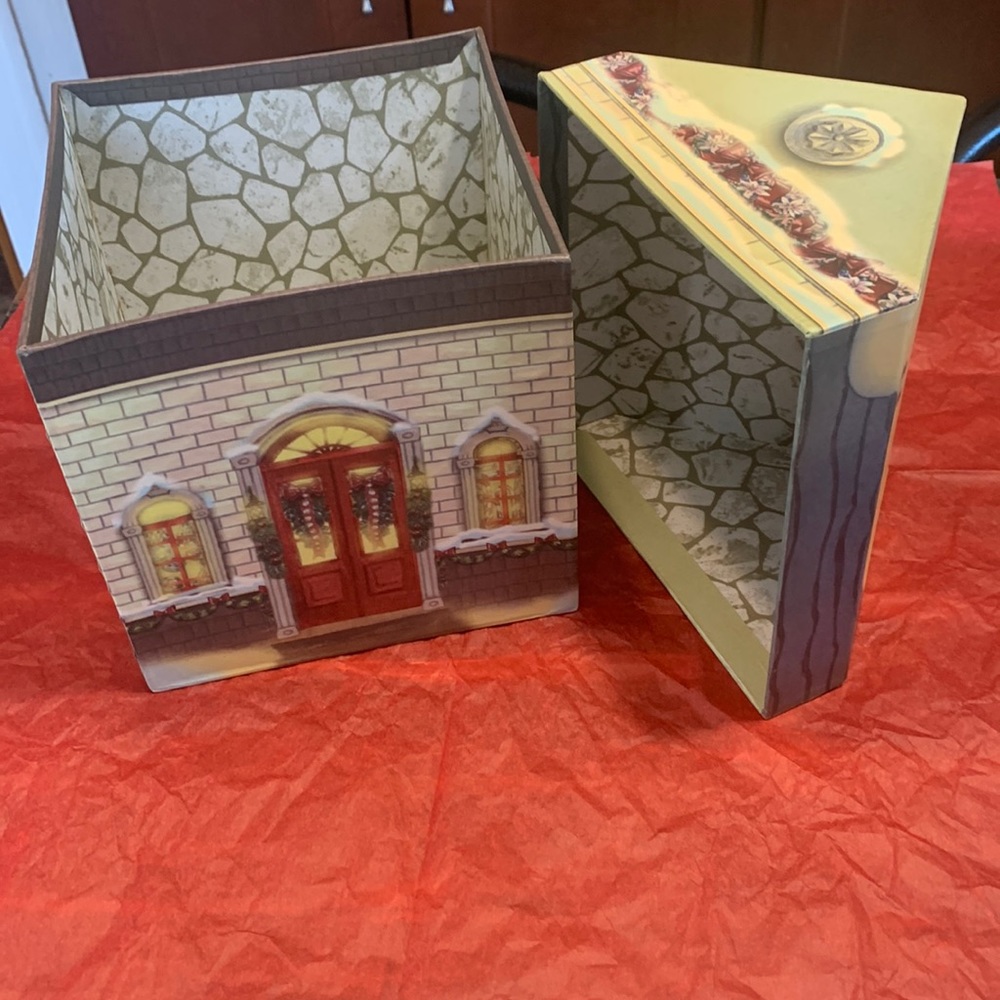 🧚🏿‍♂️3/$12🧚🏿‍♂️House gift box
